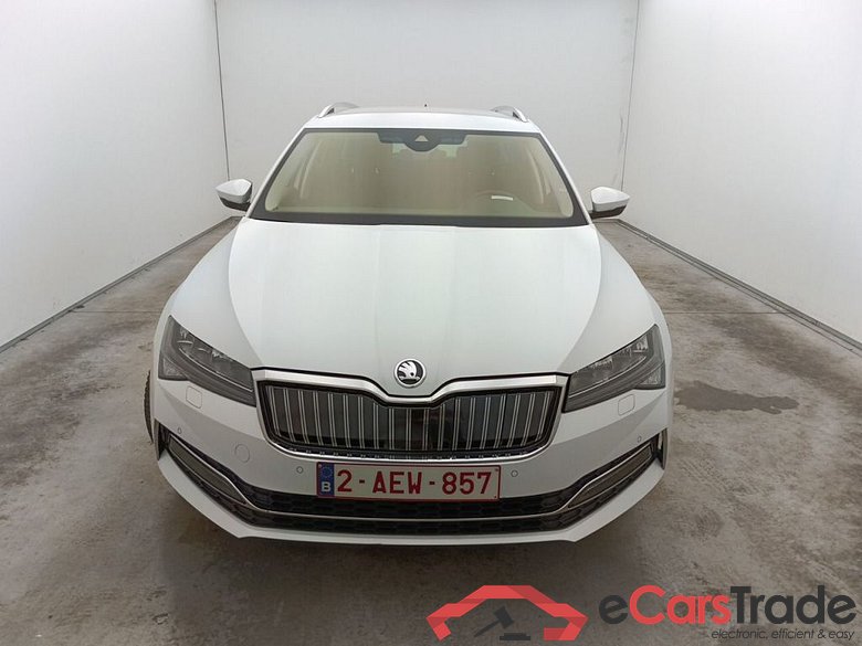 Skoda Superb Combi 1.4 TSI iV 160kW DSG6 Style 5d #1