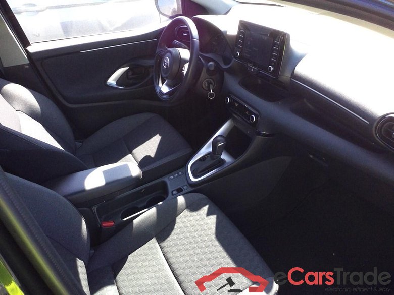 YARIS HY 116H MY22 CONFORT RSK #3