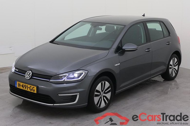VOLKSWAGEN e-Golf  #1