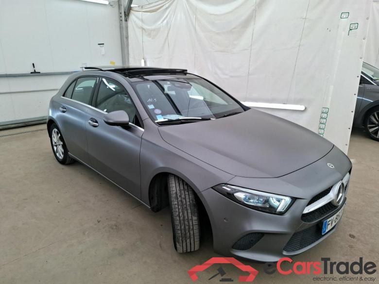Mercedes A 200 Business Line 7G-DCT MERCEDES-BENZ Classe A Compact / 2018 / 5P / Berline A 200 Business Line 7G-DCT #4