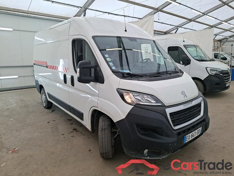 Peugeot 2.0 BLUEHDI 110 PREMIUM PACK 330 L2H2 PEUGEOT Boxer VU 4p Fourgon 2.0 BLUEHDI 110 PREMIUM PACK 330 L2H2 #4