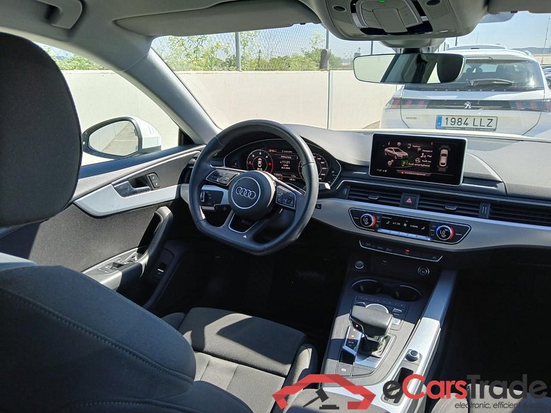 Audi Sport 35 TDI 110kW S tronic Sportback AUDI A5 / 2016 / 5P / berlina con portón Sport 35 TDI 110kW S tronic Sportback #3