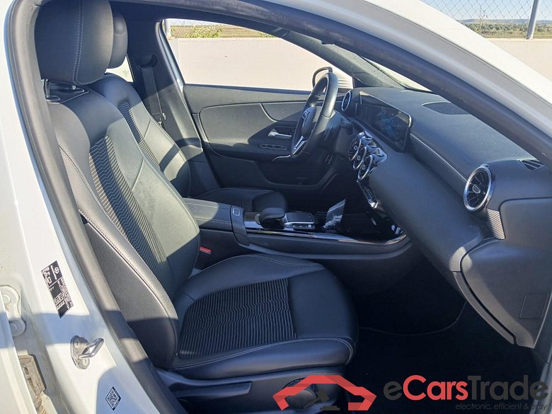 Mercedes Sedán A 250 e Clase A A 250 e (177.186) 1.3 215CV AT8 E6d #6