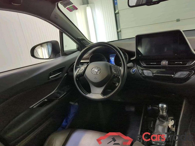 TOYOTA C-HR 1.8 Hybrid Executive #3
