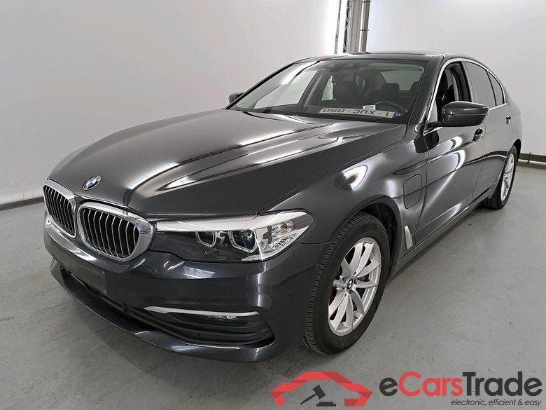 BMW 5 - 2017 530eA PHEV Performance OPF Business Comfort