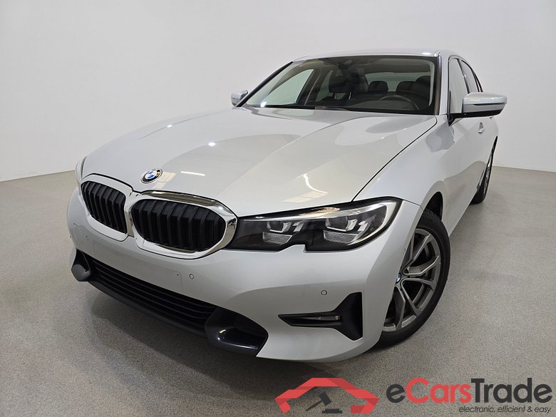 BMW 318d Sport-Line LED-Xenon LC-Pro Harman/Kardon Ambient Navi Sport-Leather KeylessGo Camera Klima PDC ...