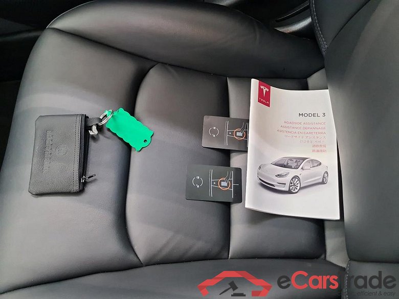 Tesla Model 3 '18 BEV Tesla Model 3 Standard Range Plus RWD 4d #4