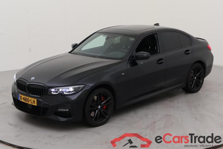 BMW 3-serie 135 kW #1