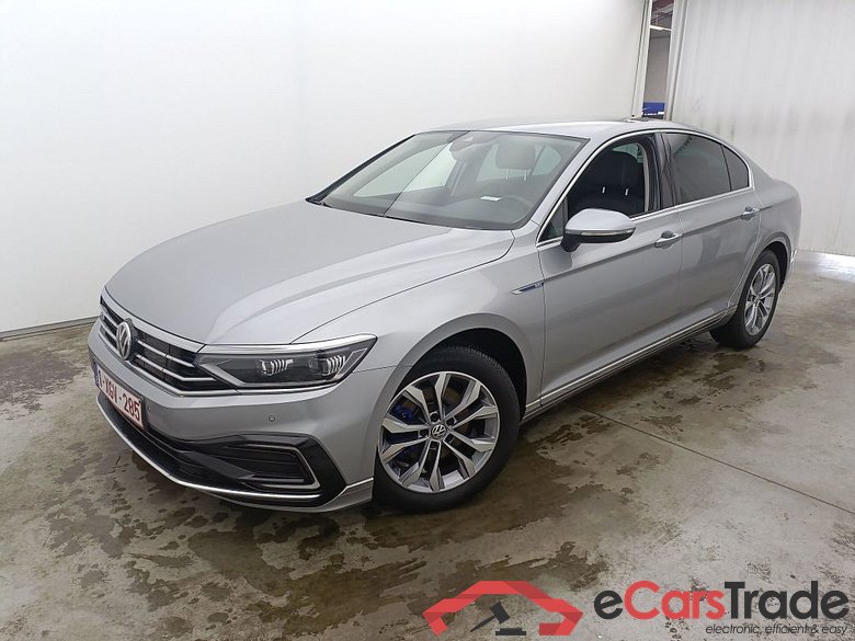 Volkswagen Passat 1.4 TSI DSG6 GTE Business 4d #4