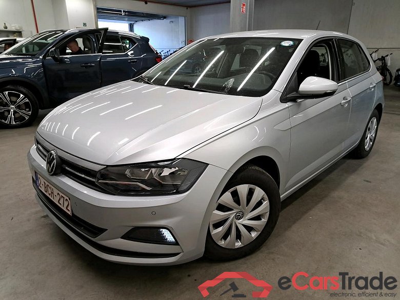 VOLKSWAGEN - VW  POLO 1.0 80PK Comfortline Pack Comfort & Music & Front & Rear Park Sensors  * PETROL *