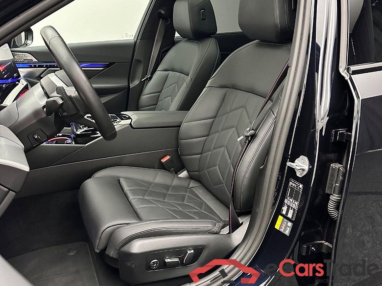 BMW i5 Touring M60 xDrive 84 kWh #5