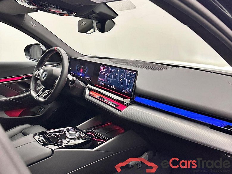 BMW i5 Touring M60 xDrive 84 kWh #6