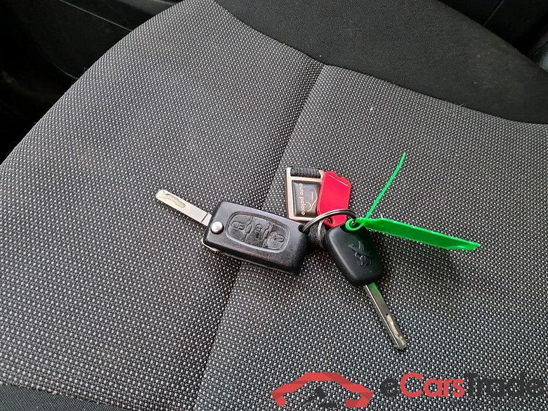 Peugeot * Partner 08-18 Peugeot Partner 120L1 Premium 1.6 BlueHDi 75 4d #4