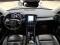 preview Volvo XC40 #2