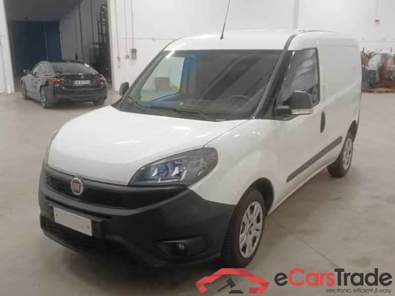 Fiat 51 FIAT DOBLÒ CARGO / 2014 / 4P / VETT. FURGONATA CH1 LOUNGE 1.6 MJET 105CV E6D SeS #1