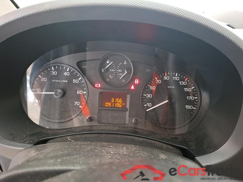 Partner L2 Premium Pack 1.6 HDi 100CV BVM5 E6 #6