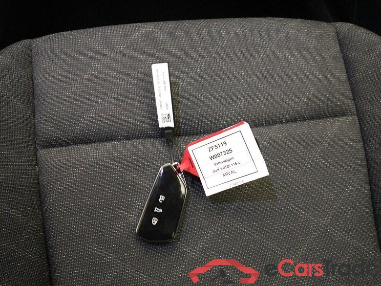 VOLKSWAGEN GOLF DIESEL VIII - 2020  2.0 SCR TDi 115 BMT Life 5d #4