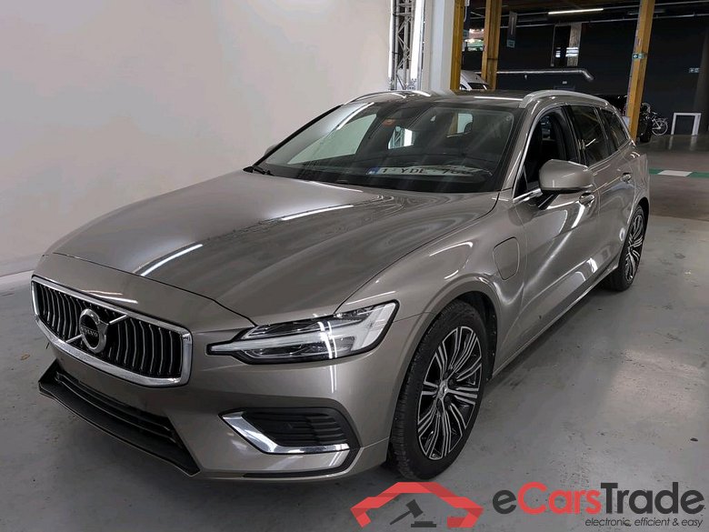 VOLVO V60 - 2018 2.0 T6 TE AWD PHEV Momentum Pro #1