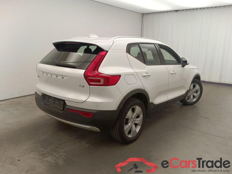 Volvo XC40 T3 Geartronic Momentum Pro 5d #2