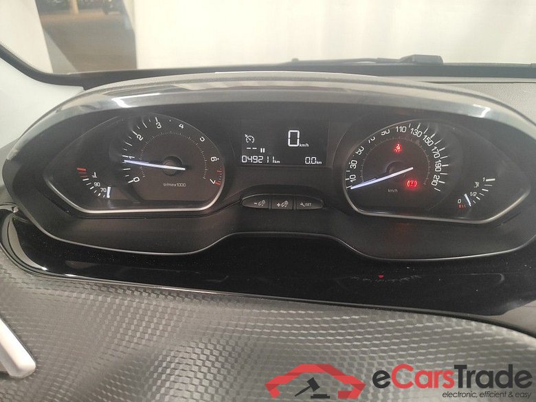 Peugeot 2008 1.2 Puretech 61kW S&S Active 5d #6