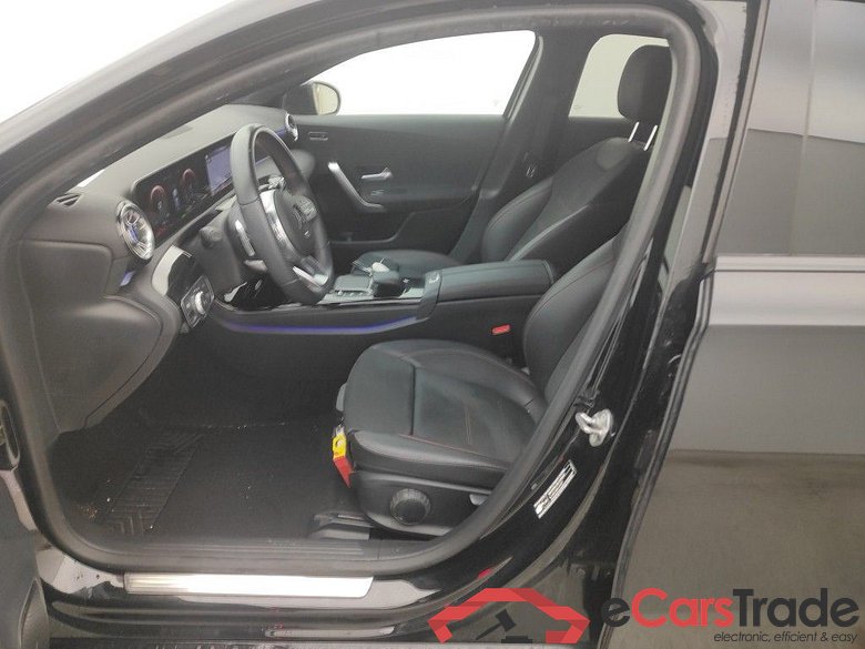 MERCEDES CLASSE A SEDAN (V177) A 250 e 160 PHEV (EU6AP) 4d #3