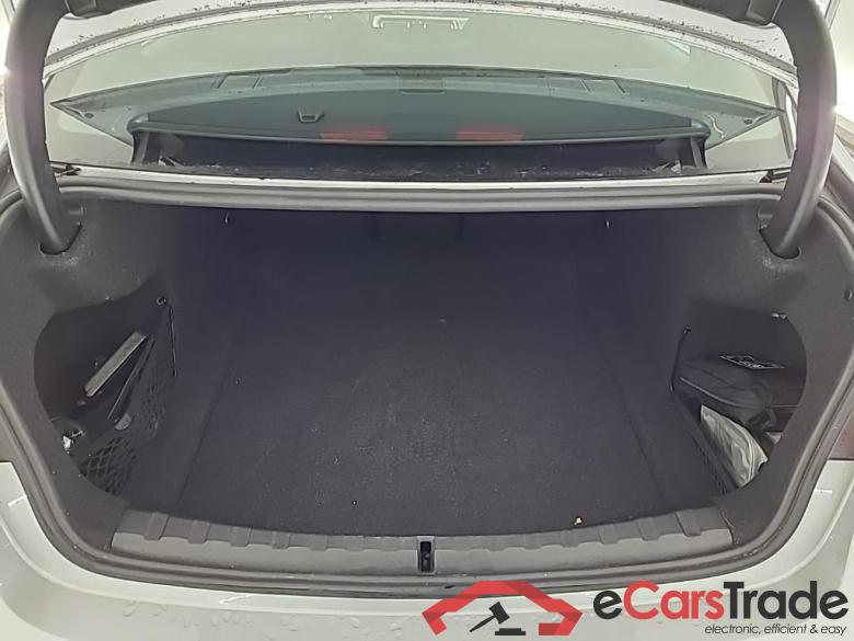 BMW 3 Serie Sedan 318iA 4D 115kW #5 BMW 3 Serie Sedan 318iA 4D 115kW #5