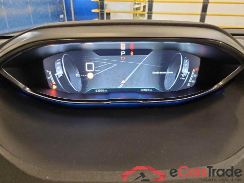 PEUGEOT 3008 / 2016 / 5P / SUV BLUEHDI 130 EAT8 SeS BUSINESS #4 PEUGEOT 3008 / 2016 / 5P / SUV BLUEHDI 130 EAT8 SeS BUSINESS #4