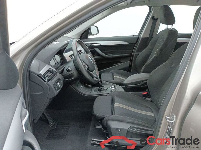 BMW X1 sDrive16dA (85 kW) 5d #3