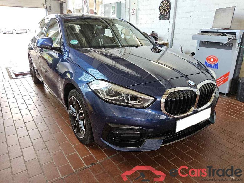 BMW 1 Limousine (F40)(2019->) DE - LimS5 118i EU6d, Sport Line (OPF)(EURO 6d), 2020 - 2024 #2