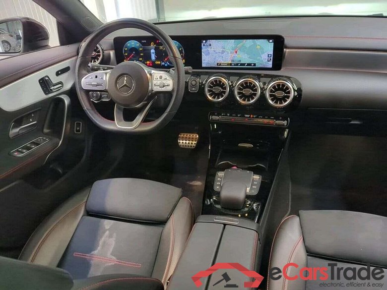 MERCEDES-BENZ CLA-klasse Shooting Brake 180 Bns Sol. AMG #3