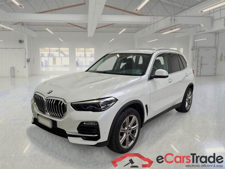 BMW X5 / 2018 / 5P / SUV XDRIVE 25D BUSINESS AUTOM. #1
