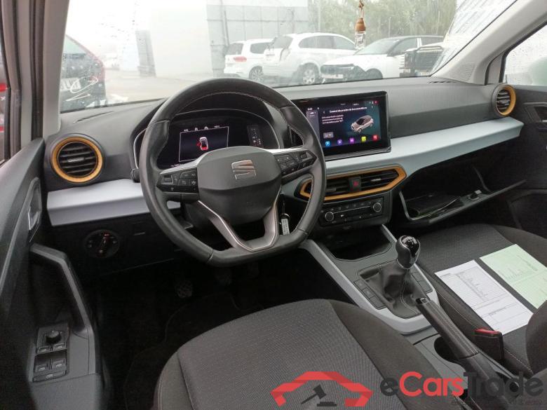 SEAT Arona / 2017 / 5P / todoterreno 1.0 TSI 81kW (110CV) Style Plus (AC) #3