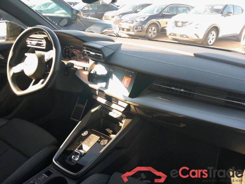 AUDI A3 / 2020 / 5P / berlina con portón Sportback S line 40 TFSI e 150kW S tron #3