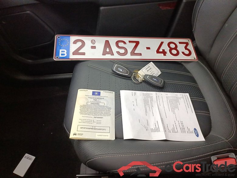 Ford Kuga 2.5i FHEV Aut. 140kW Vignale 5d #4