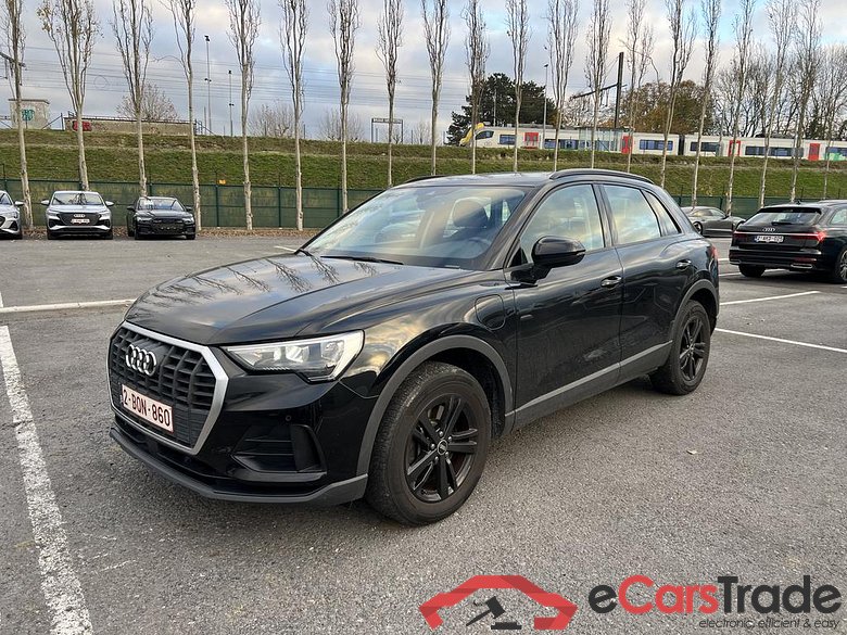 AUDI Q3 PHEV Attraction 45 TFSI e  180(245) kW(pk) S tronic #3