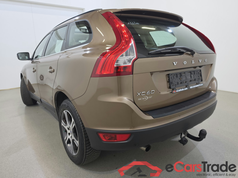Volvo XC60 2.0 D3 Summum Aut. Pano Navi Leather KeylessGo Camera Klima PDC ... #6