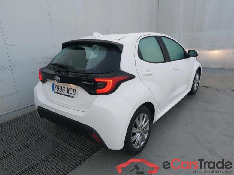 TOYOTA Yaris / 2020 / 5P / berlina con portón 1.5 120H Active Tech #2
