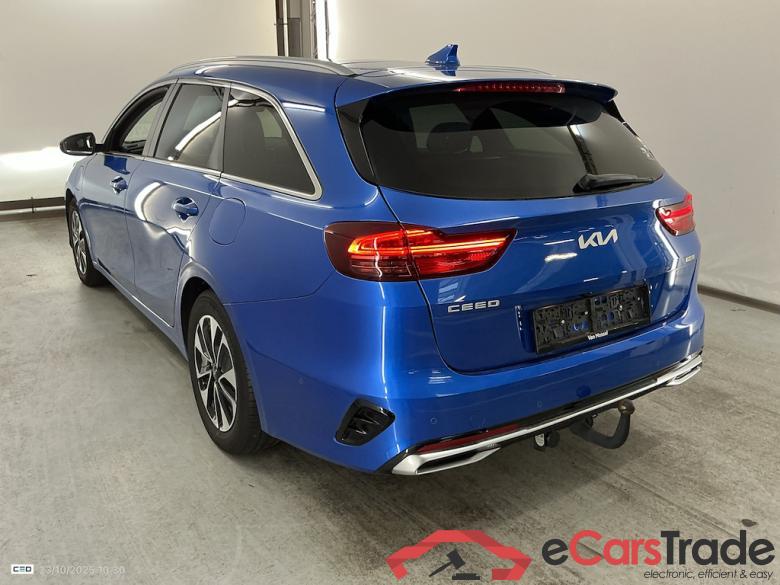 KIA CEE'D SPORTSWAGON 1.6 GDI PHEV BUSINESS LINE DCT #3