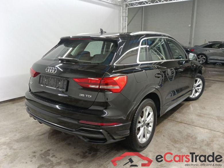 Audi Q3 35 TDI S tronic S line 5d #2