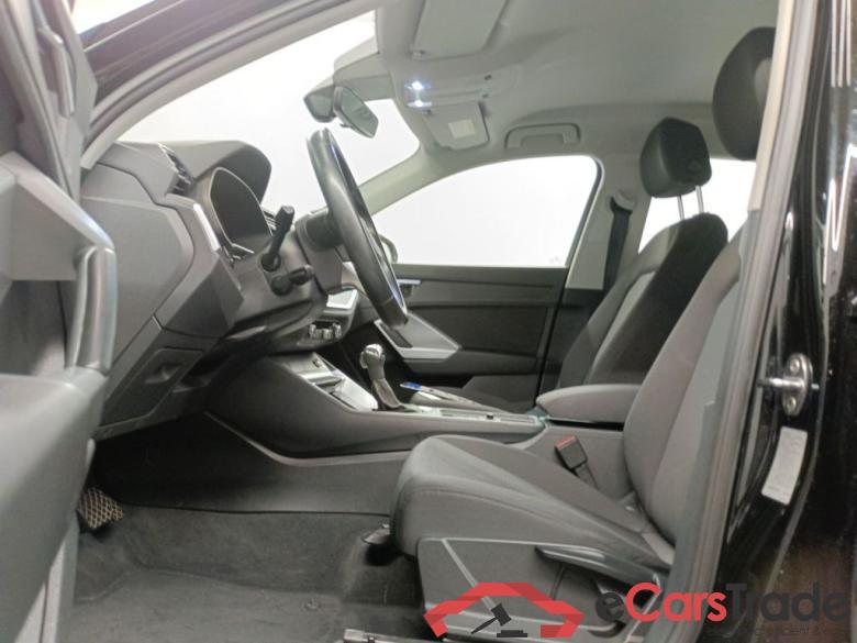 Audi Q3 35 TDI S tronic S line 5d #3