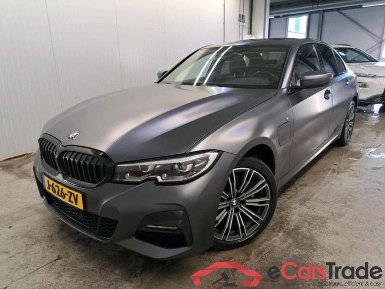 BMW 3-serie 330e High Executive #1