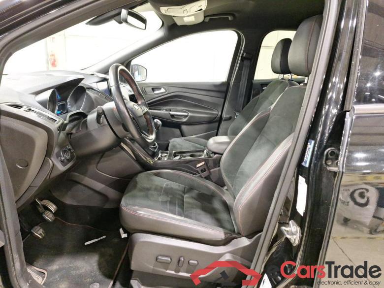 FORD KUGA DIESEL - 2017 1.5 TDCi ECO FWD ST Line (EU6.2) STOCK #6