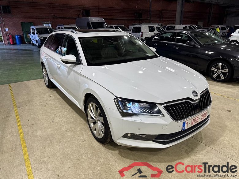 Skoda Superb 1.6 TDi Style Aut. Pano LED-Xenon ACC Navi Sport-Leather KeylessGo Camera Klima PDC ... #2