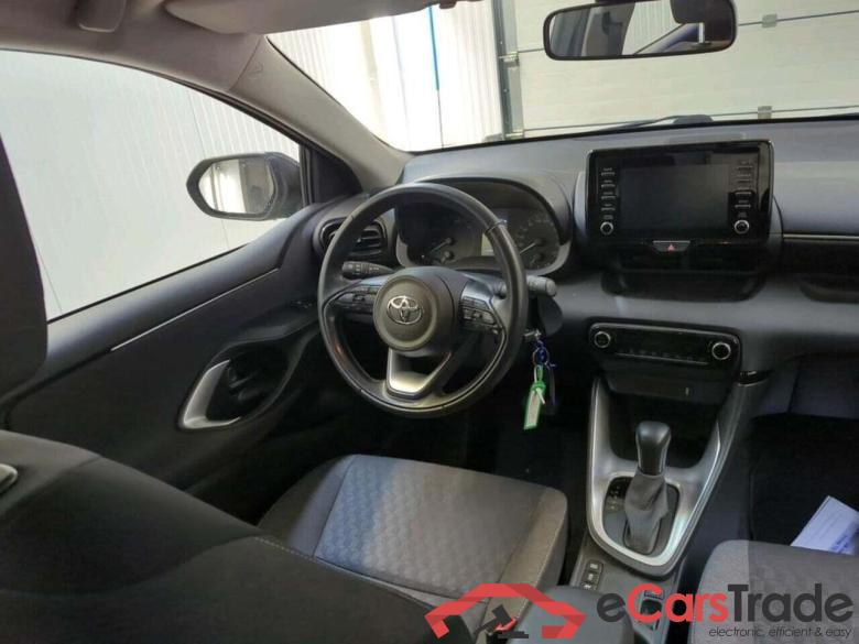TOYOTA Yaris 1.5 Hyb. Active #3