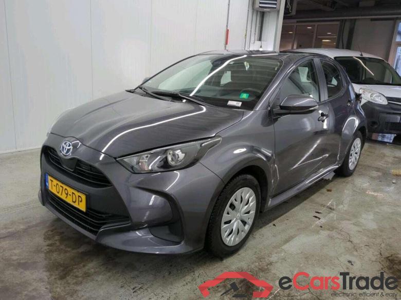 TOYOTA Yaris 1.5 Hyb. Active #1