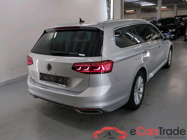 VOLKSWAGEN PASSAT VARIANT GTE - 2020 1.4 TSI PHEV GTE Business DSG #4