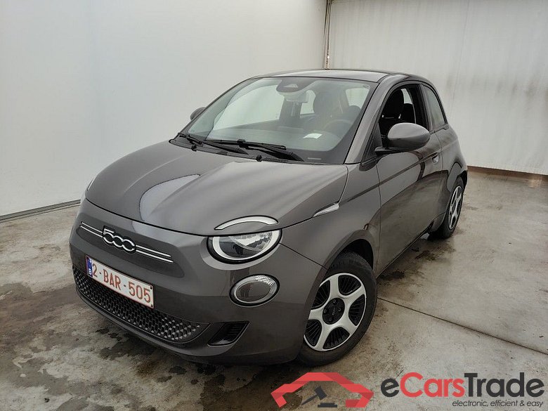 Fiat 500 500e 42 kWh Passion 3d #1