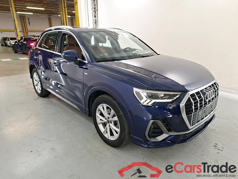 AUDI Q3 2.0 35 TDI S TRONIC S LINE BUSINESS EDIT #2