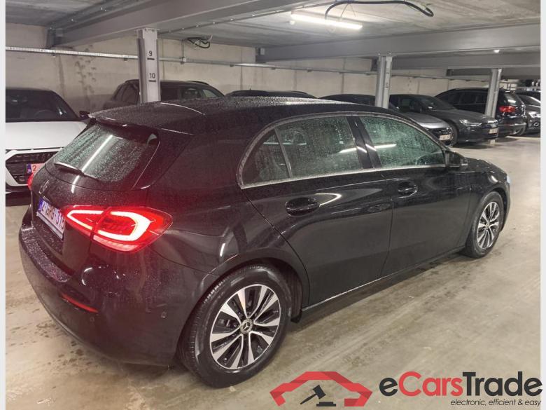 MERCEDES-BENZ A 180 Business Solution Essential #2