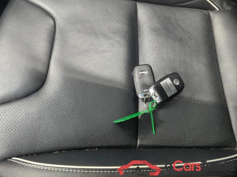 Kia e-Niro 64kWh ExecutiveLine 5d #4